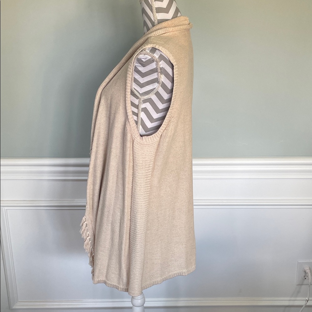 LILLY PULITZER Abbott Sweater Vest Cardigan with Tassels Tan Gold Sz MEDIUM - Picture 6 of 10